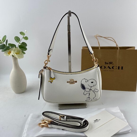New COACH Underarm Bag CBJ76 - Picture 1 of 14